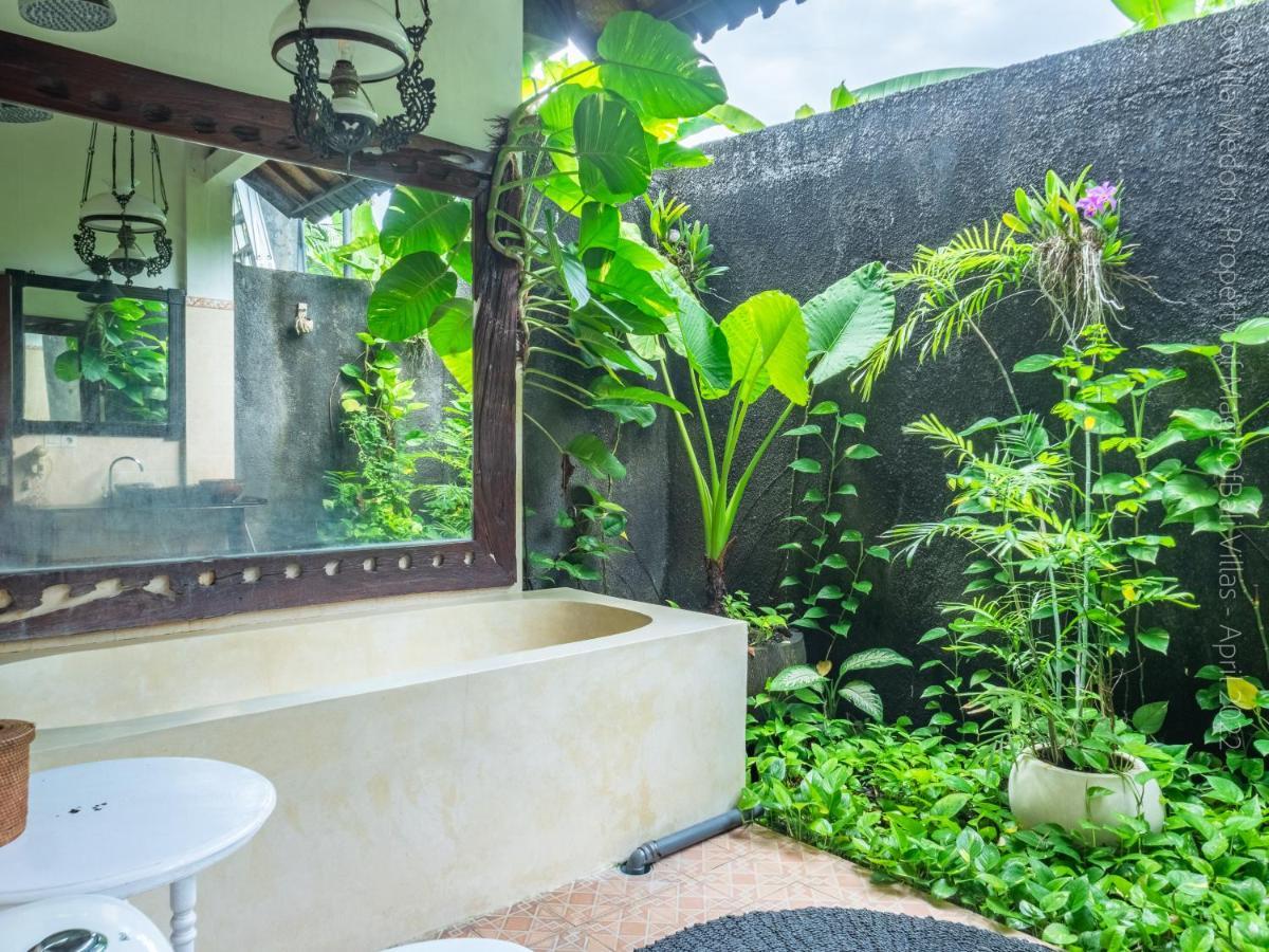 Villa Enjoy - Seminyak Center Ngoại thất bức ảnh